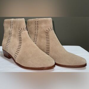 Joie Lucy Tan Beige Suede Studded Ankle Boots Booties EU 35.5 US 5.5 Zip Slip-On